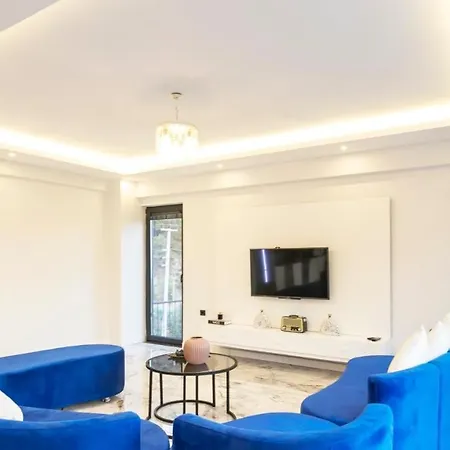 Villa Ozgur Hills *